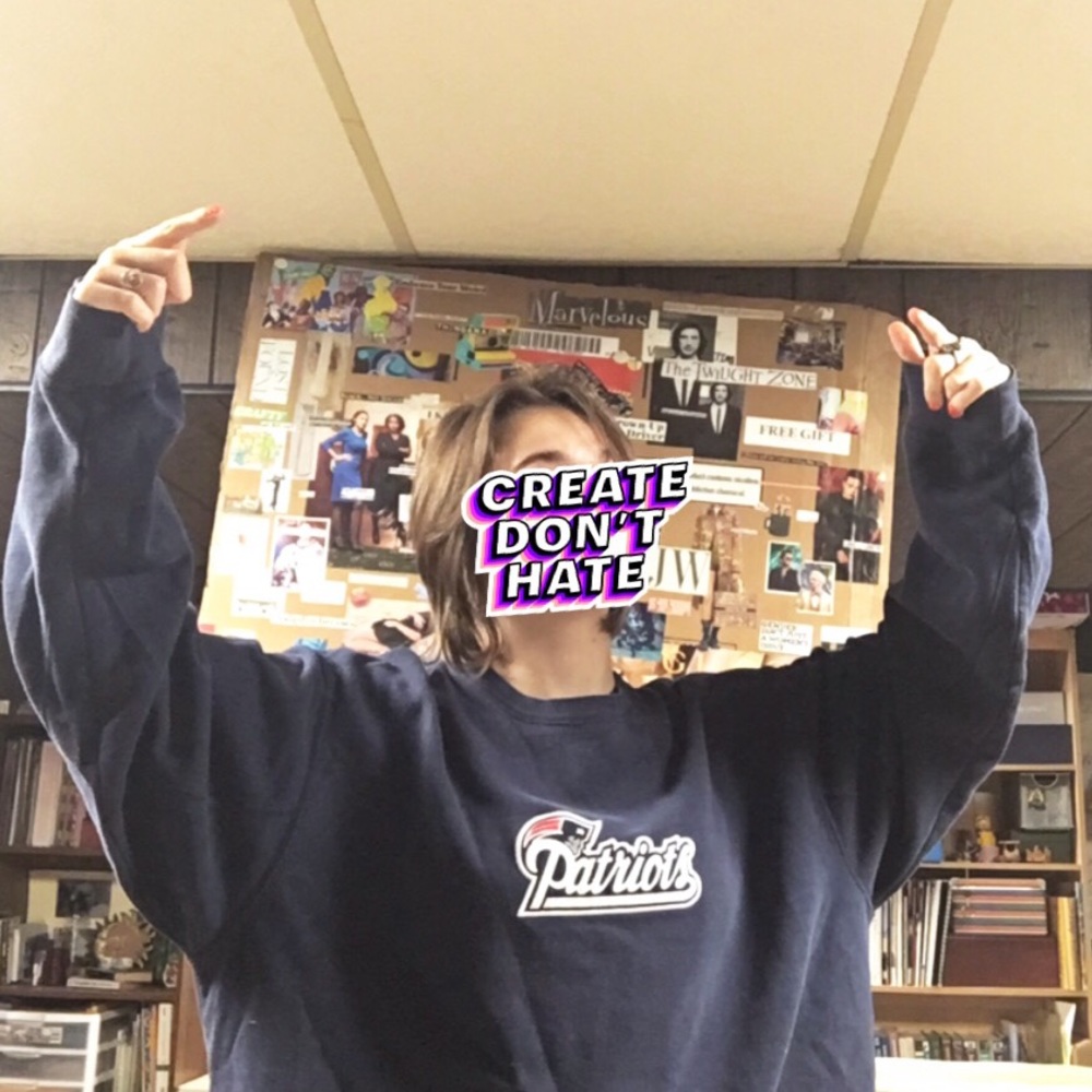 Patriots Pullover Embroidered Sweatshirt